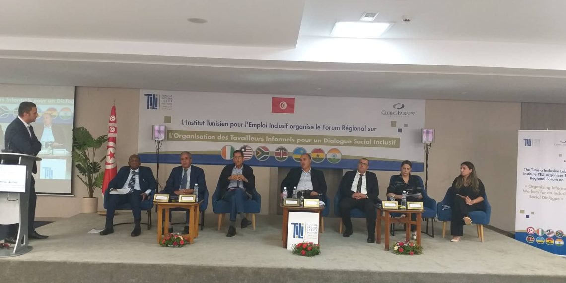 تونس تحتضن المنتدى الإقليميّ حول “دعم وتمثيليّة العاملين في الاقتصاد غير المنظّم”  من أجل حوار اجتماعيّ شامل وحماية للحقوق  إنشاء مجلس إفريقيّ للاتّحادات النّاشطة في الاقتصاد غير المنظم تترأّسه تونس