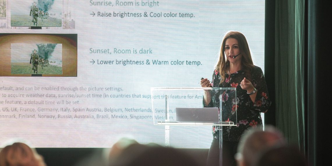 Neo QLED 8K و The Freestyle منتجان جديدان لسامسونج يطرحان في السوق التونسية جيل جديد من أجهزة التلفزيون بجودة صورة مذهلة وجهاز عرض ذكي محمول فريد من نوعه