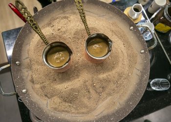 La “Journée Mondiale du Café turc” a été célébrée à l’Institut Yunus Emre de Tunis