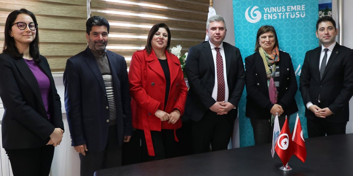 L’Institut Yunus Emre signe un accord de coopération avec l’Institut supérieur des langues de Tunis pour l’enseignement de la langue turque
