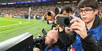 OPPO Find X8 Pro : capturer les moments emblématiques de l’UEFA Champions League en tant que téléphone de matchs pour les légendes et les fans