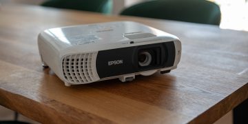 Epson renforce sa gamme de projecteurs 3LCD en Tunisie : performance, innovation et polyvalence au service des professionnels et de l’éducation